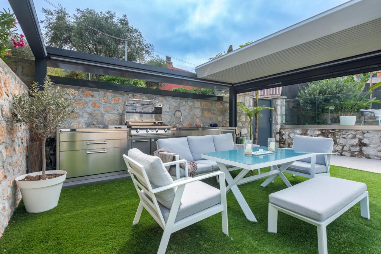 Deluxe Villa Graziella 200 M From The Beach Eze Bagian luar foto