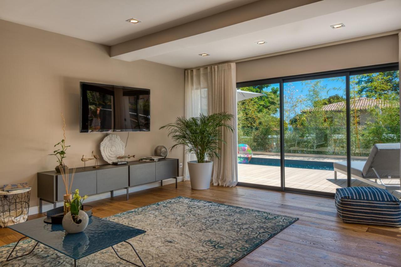 Deluxe Villa Graziella 200 M From The Beach Eze Bagian luar foto